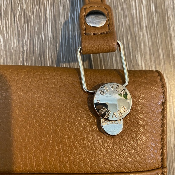 Tan Bevee Leather Wallet Cross Body - Picture 4 of 5